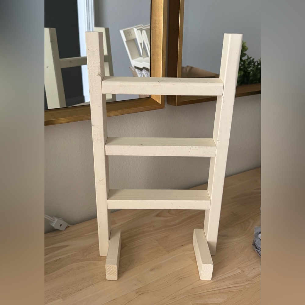 Set of 3, Cream Painted Wooden Display Stand - Picture 4 of 8